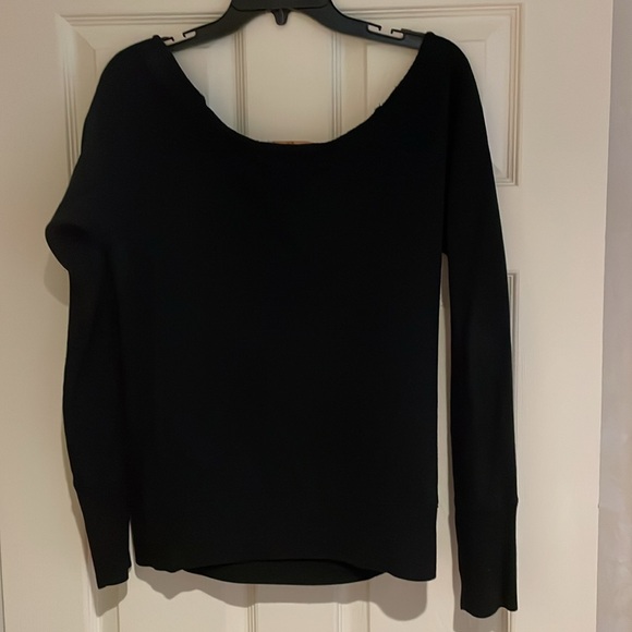 Vintage Y2K Juicy Couture "Juicy" sweatshirt with crest in black/silver size sm - Picture 5 of 6